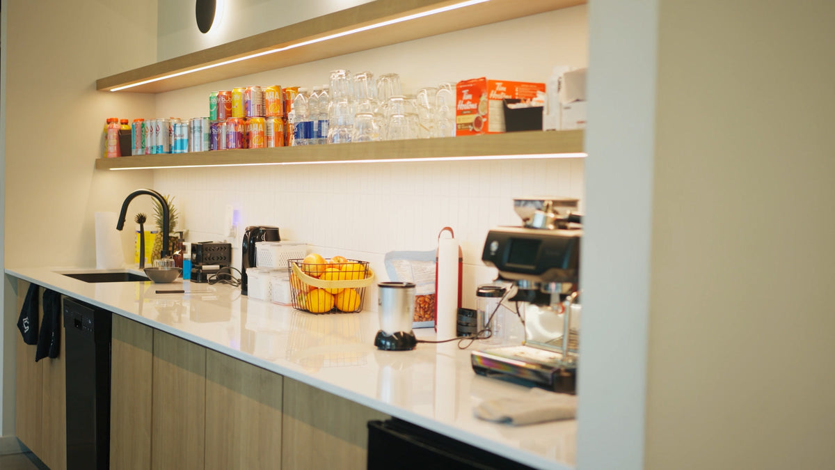 Coin café des bureaux de Capital Jayco à Longueuil
